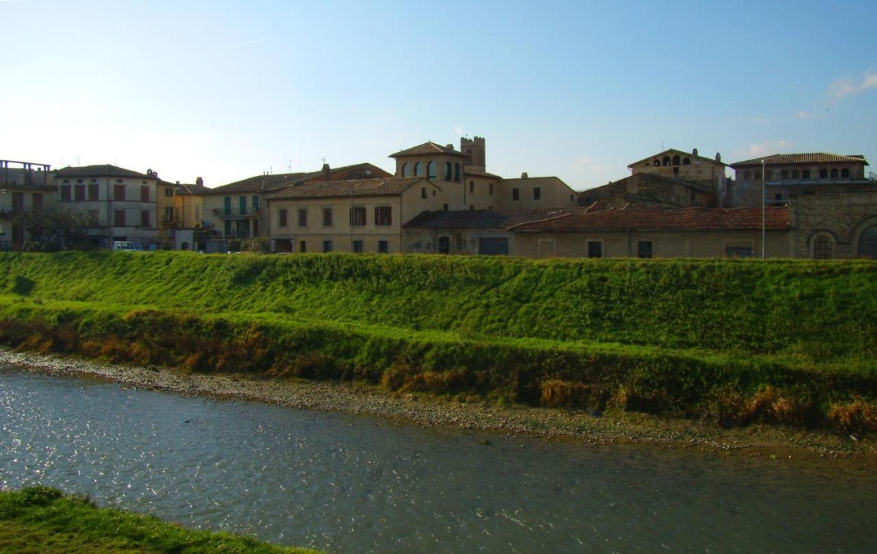 Appartamento Antica Dimora delle Acque Cannara Esterno foto